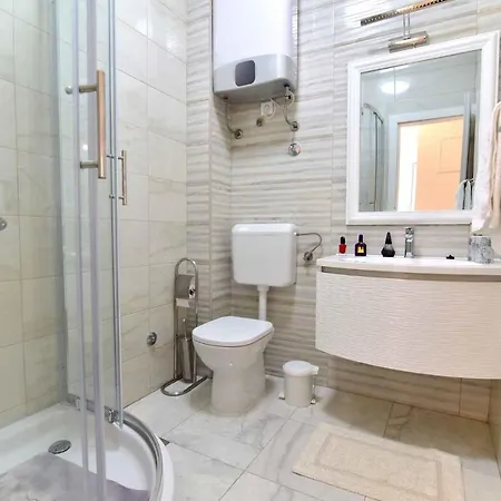 In - Riviera 39687 Апартаменты Задар